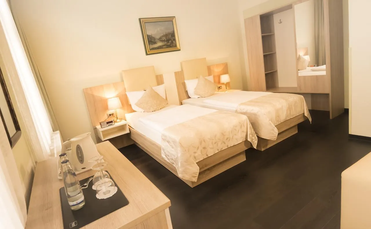 Hotel Carlton Mayfair Dusseldorf 3*,