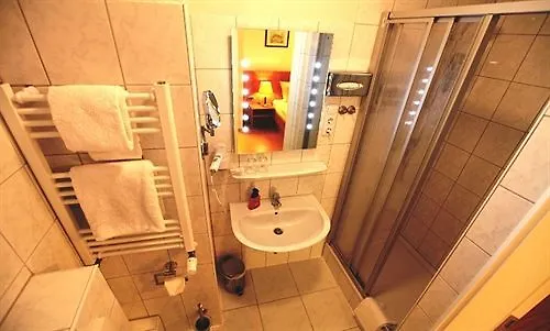 ***  Hotel Carlton Mayfair Düsseldorf Alemania